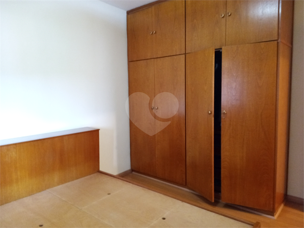 Sobrado à venda com 4 quartos, 200m² - Foto 18