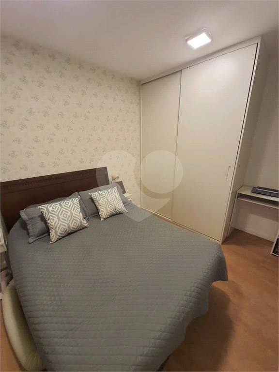 Apartamento à venda com 2 quartos, 64m² - Foto 9