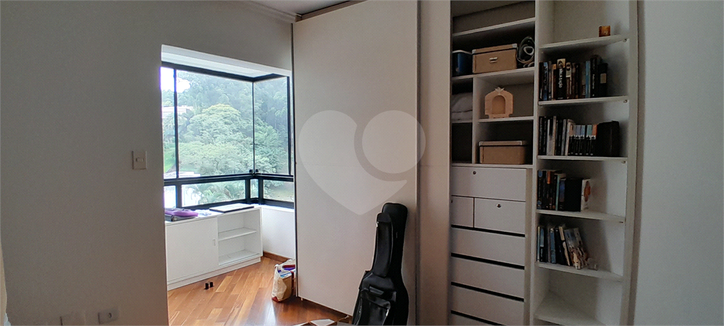 Apartamento no Real Parque