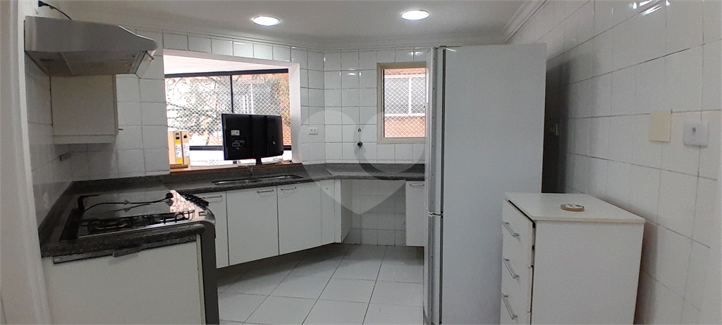Apartamento no Real Parque