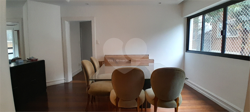 Apartamento no Real Parque