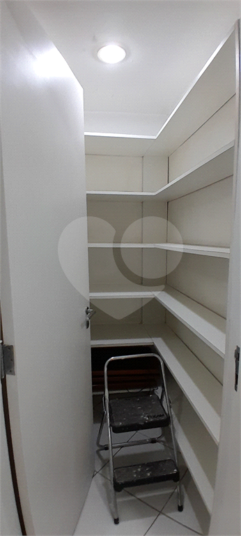 Apartamento no Real Parque