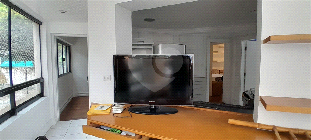 Apartamento no Real Parque