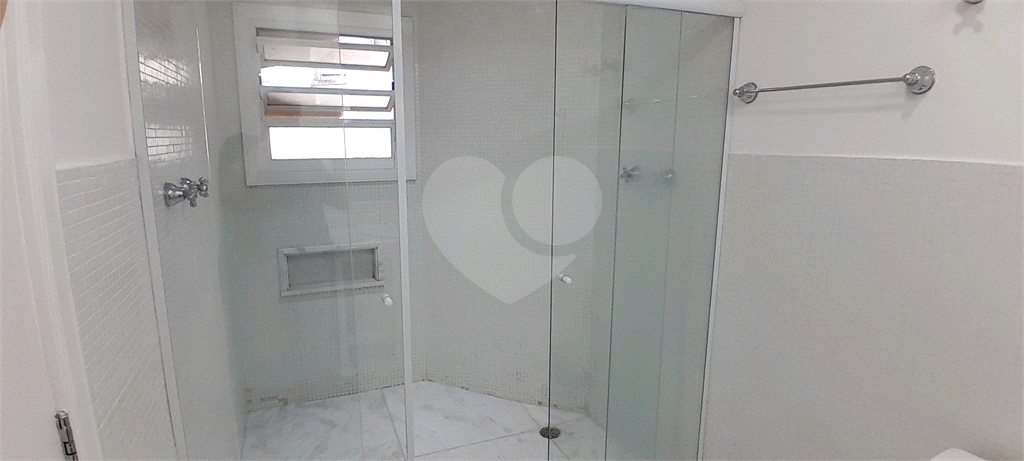 Apartamento no Real Parque