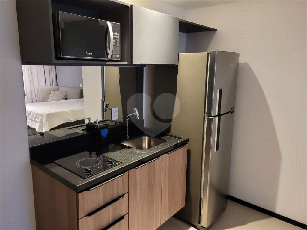 APARTAMENTO em CONSOLAÇÃO