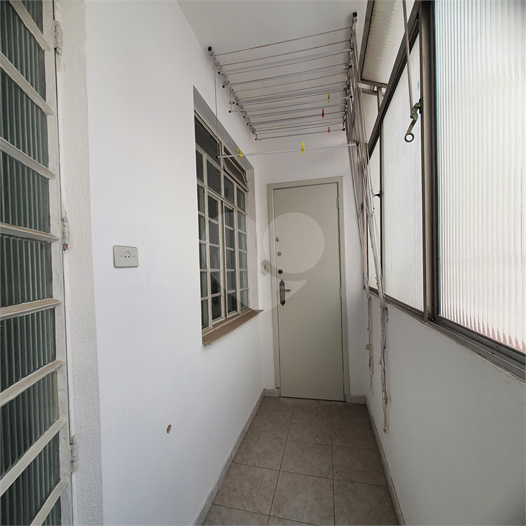 Imóvel 70m² 2 quatros com uma vaga ao lado do metrô Praça da Árvore
