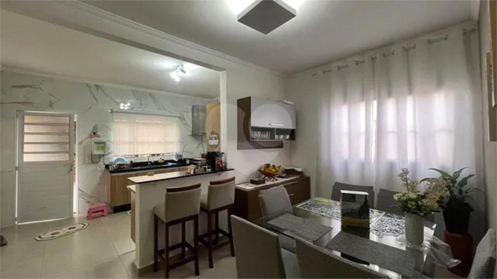 Casa à venda com 3 quartos, 161m² - Foto 4