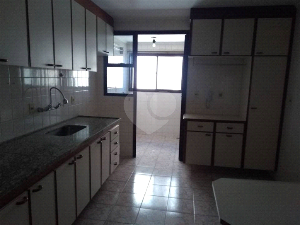 Apartamento à venda com 2 quartos, 77m² - Foto 6