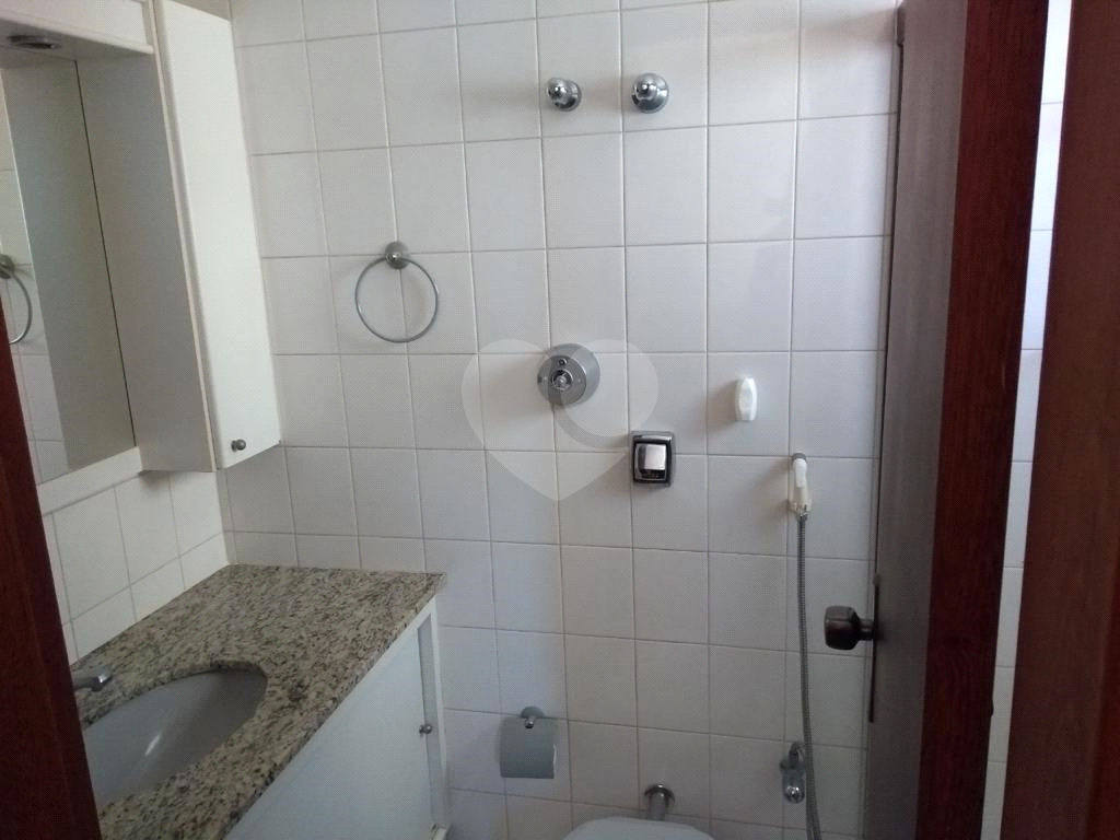 Apartamento à venda com 2 quartos, 77m² - Foto 25