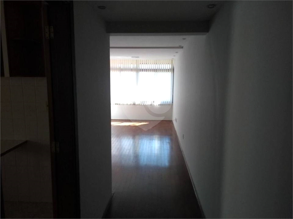 Apartamento à venda com 2 quartos, 77m² - Foto 4