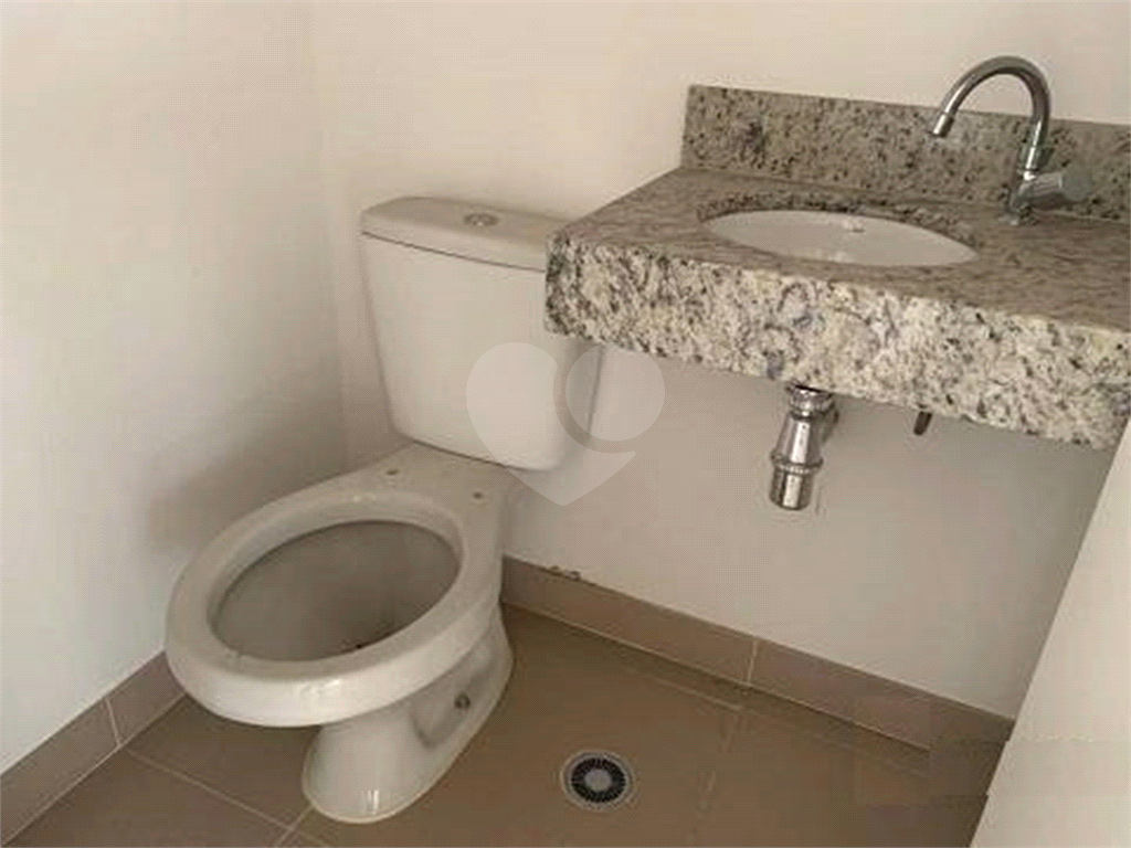 Sala Comercial Nova à venda em Santana no Edifício Brasília Corporate com 50 m² 2 vagas 2 banheiros!