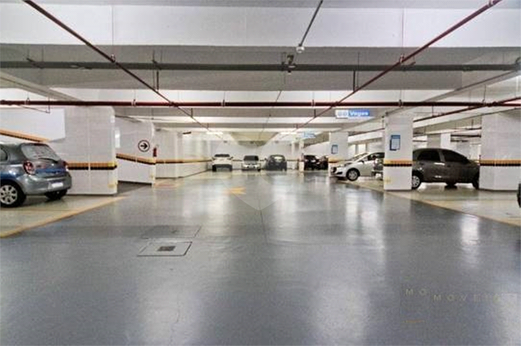 Sala Comercial Nova à venda em Santana no Edifício Brasília Corporate com 50 m² 2 vagas 2 banheiros!