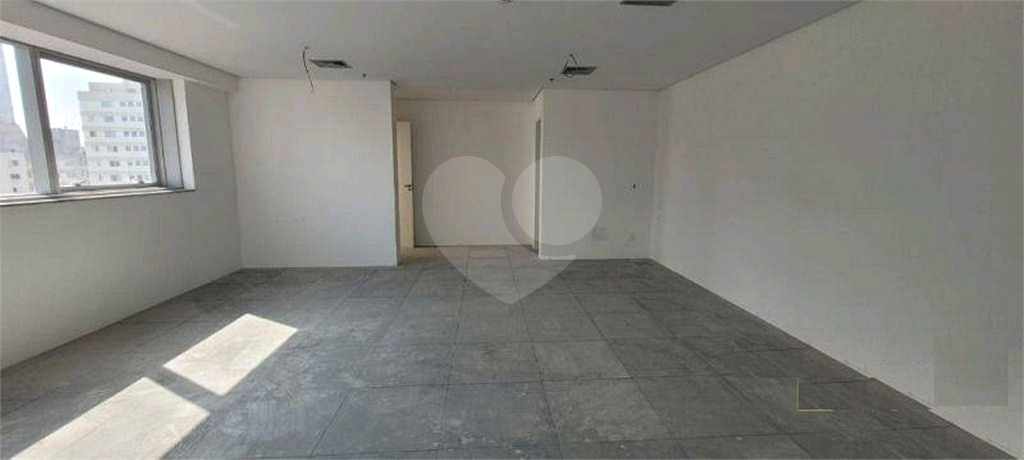 Sala Comercial Nova à venda em Santana no Edifício Brasília Corporate com 50 m² 2 vagas 2 banheiros!