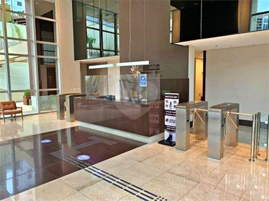 Sala Comercial Nova à venda em Santana no Edifício Brasília Corporate com 50 m² 2 vagas 2 banheiros!