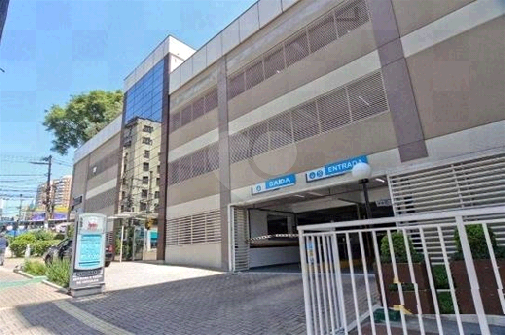 Sala Comercial Nova à venda em Santana no Edifício Brasília Corporate com 50 m² 2 vagas 2 banheiros!