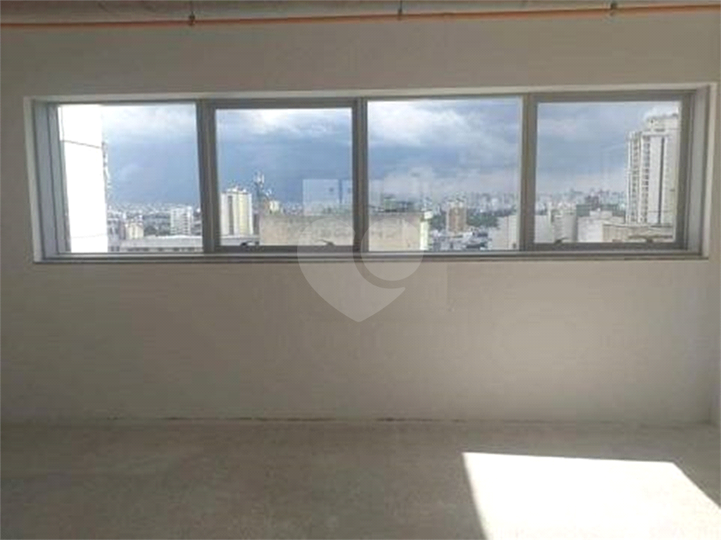 Sala Comercial Nova à venda em Santana no Edifício Brasília Corporate com 50 m² 2 vagas 2 banheiros!
