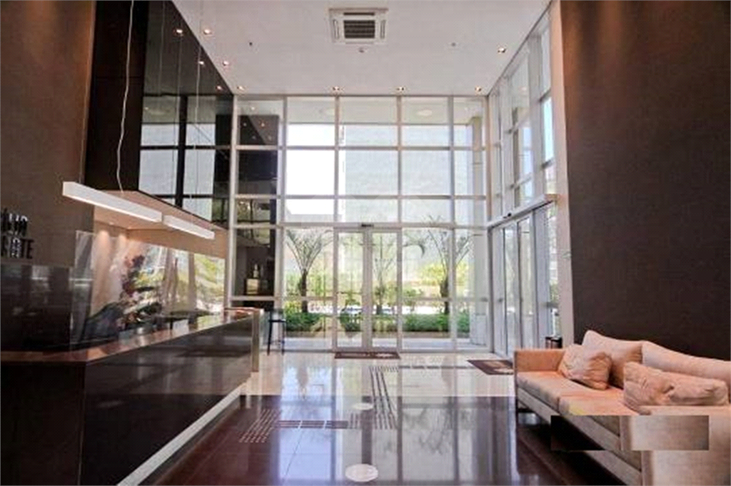 Sala Comercial Nova à venda em Santana no Edifício Brasília Corporate com 50 m² 2 vagas 2 banheiros 