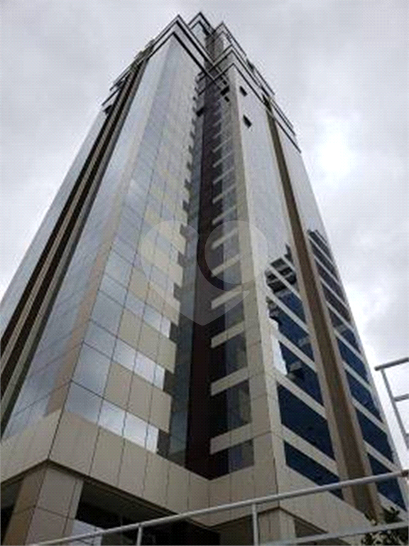 Sala Comercial Nova à venda em Santana no Edifício Brasília Corporate com 50 m² 2 vagas 2 banheiros 