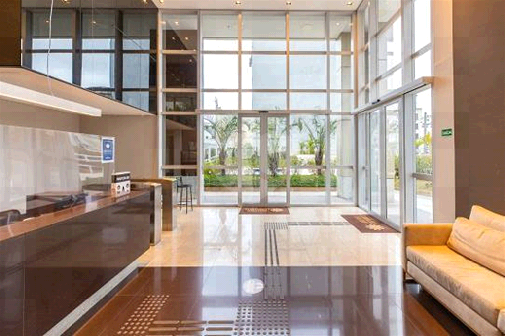 Sala Comercial Nova à venda em Santana no Edifício Brasília Corporate com 50 m² 2 vagas 2 banheiros 