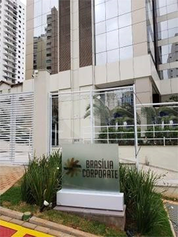 Sala Comercial Nova à venda em Santana no Edifício Brasília Corporate com 50 m² 2 vagas 2 banheiros 
