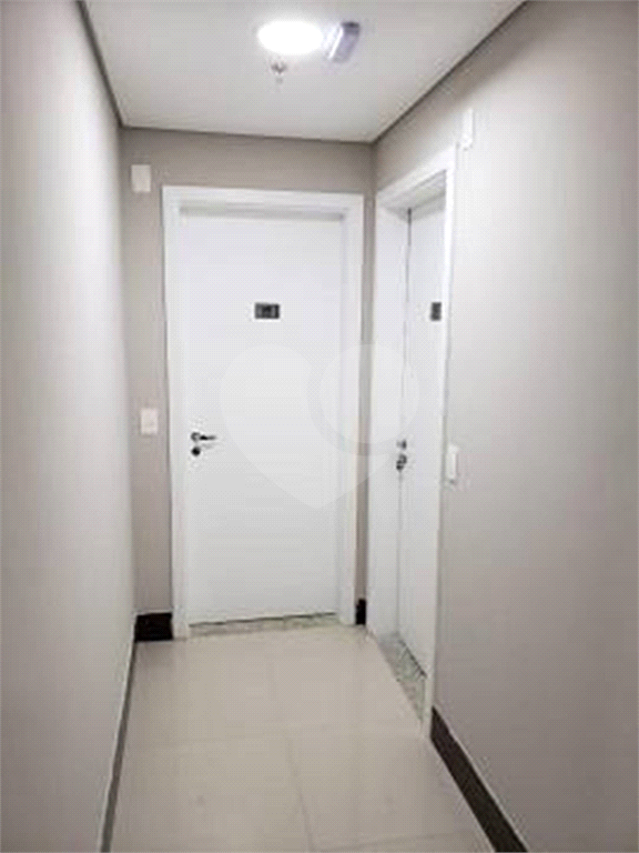 Sala Comercial Nova à venda em Santana no Edifício Brasília Corporate com 50 m² 2 vagas 2 banheiros 