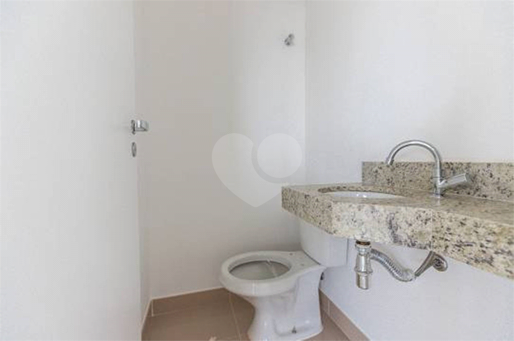 Sala Comercial Nova à venda em Santana no Edifício Brasília Corporate com 50 m² 2 vagas 2 banheiros 
