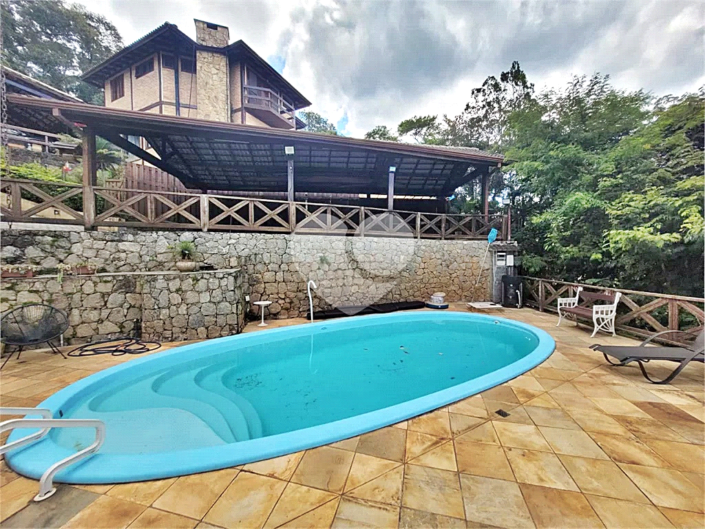 Casa de Condomínio à venda com 3 quartos, 325m² - Foto 30