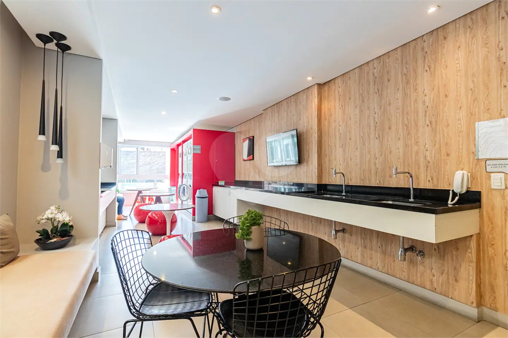 Studio a venda no condominio Setin  Downtown Luz mobiliado
