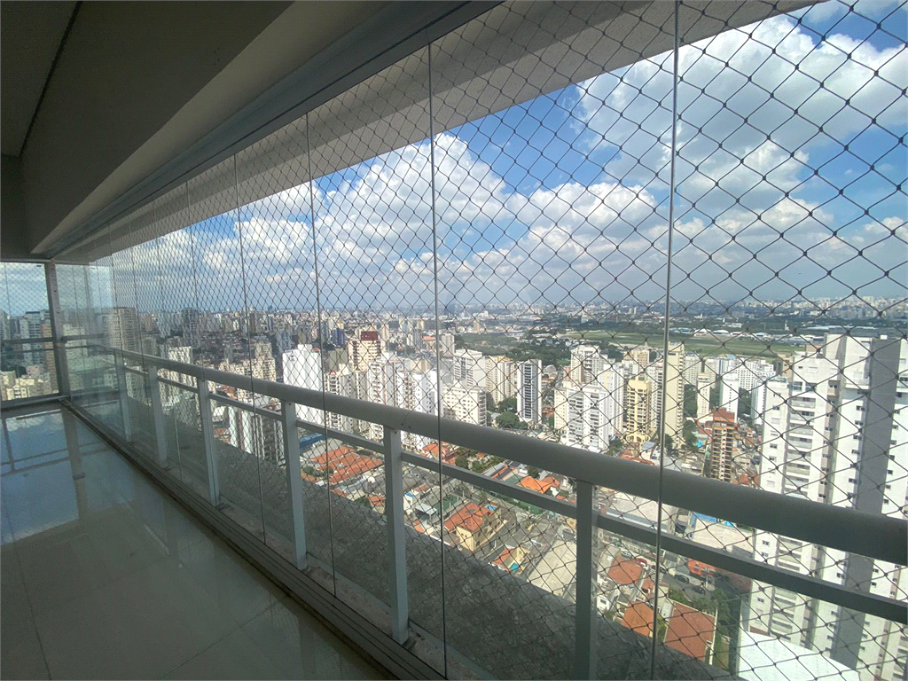 Cobertura á venda na Santa Teresinha 