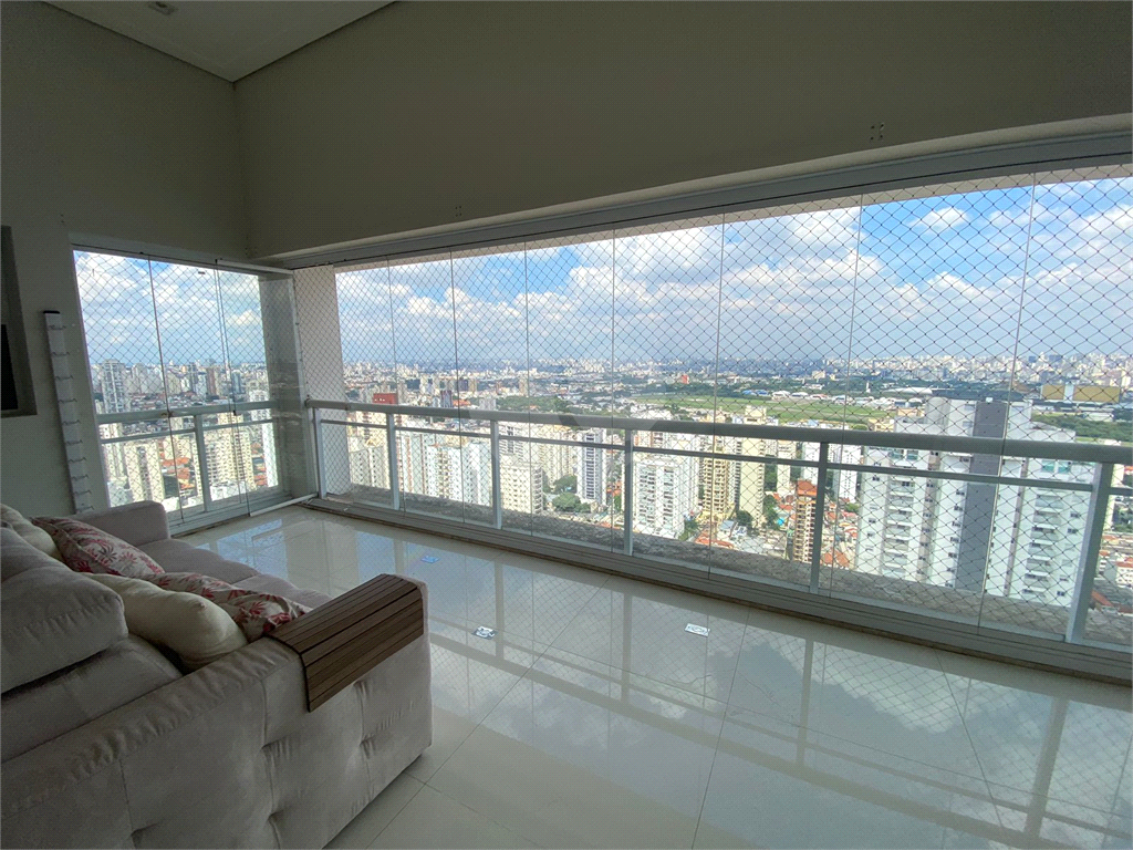 Cobertura á venda na Santa Teresinha 