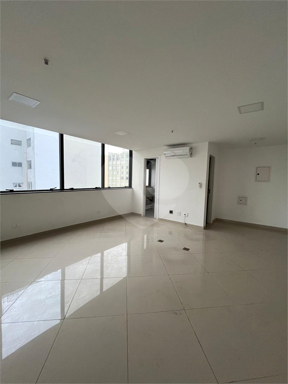 VENDE-SE SALA COMERCIAL  34M EM SANTANA AO LADO DO HOSPITAL SAN PAOLO