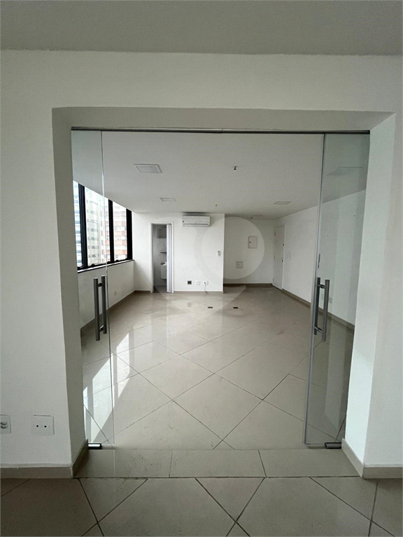VENDE-SE SALA COMERCIAL  34M EM SANTANA AO LADO DO HOSPITAL SAN PAOLO