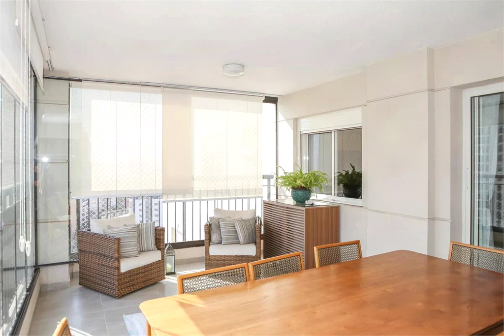 Apartamento à venda com 148m², 3 quartos e 2 vagas