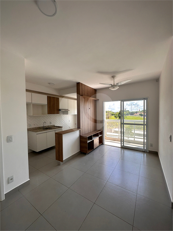 Apartamento à venda com 2 quartos, 56m² - Foto 1