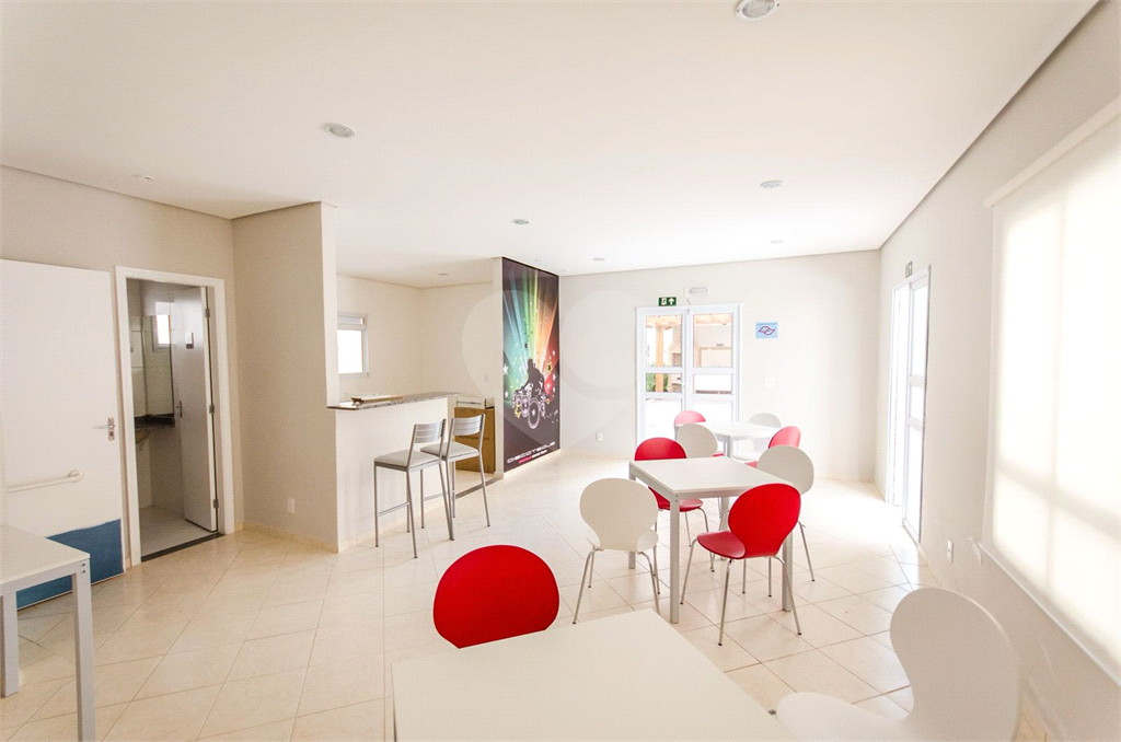 APARTAMENTO em JARDIM FLOR DA MONTANHA