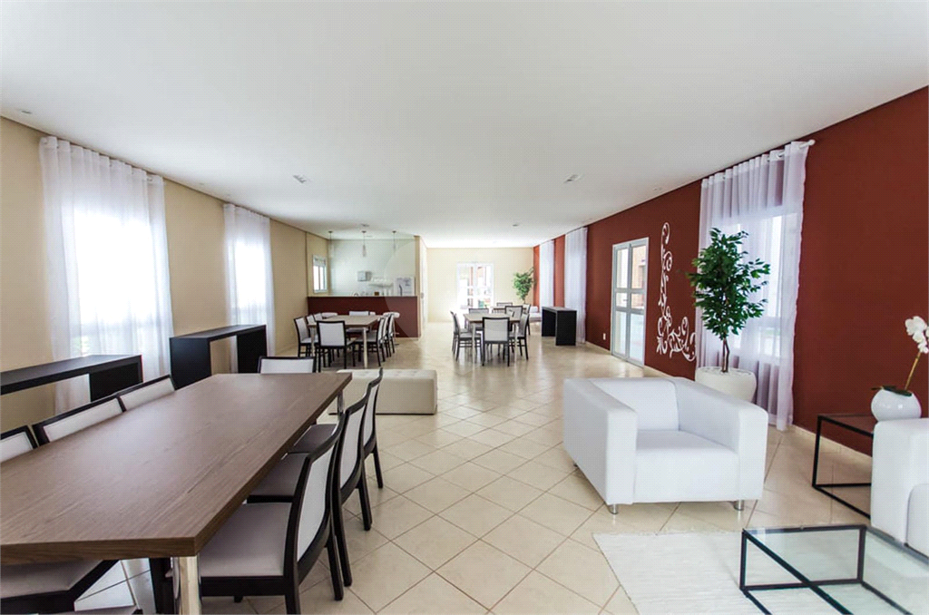APARTAMENTO em JARDIM FLOR DA MONTANHA