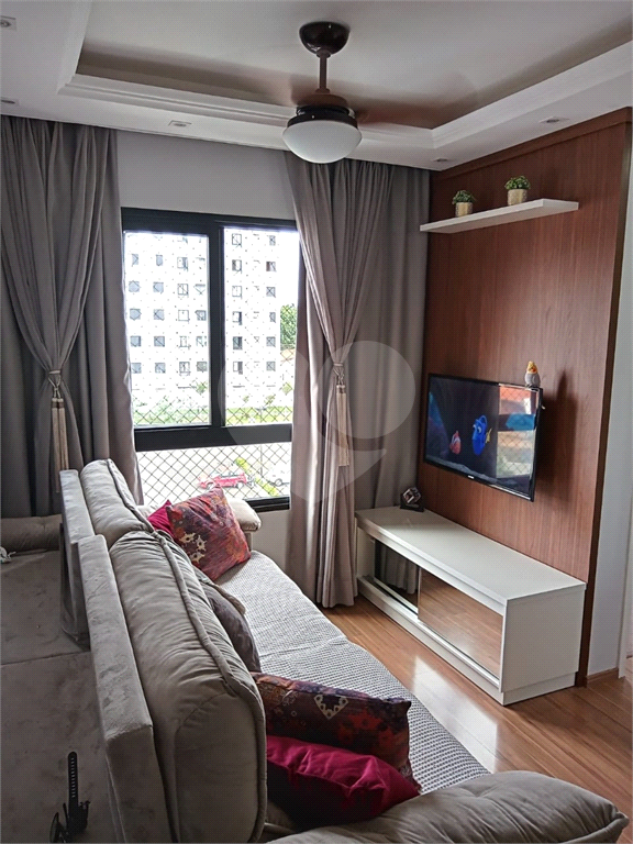 Apartamento à venda com 2 quartos, 46m² - Foto 2