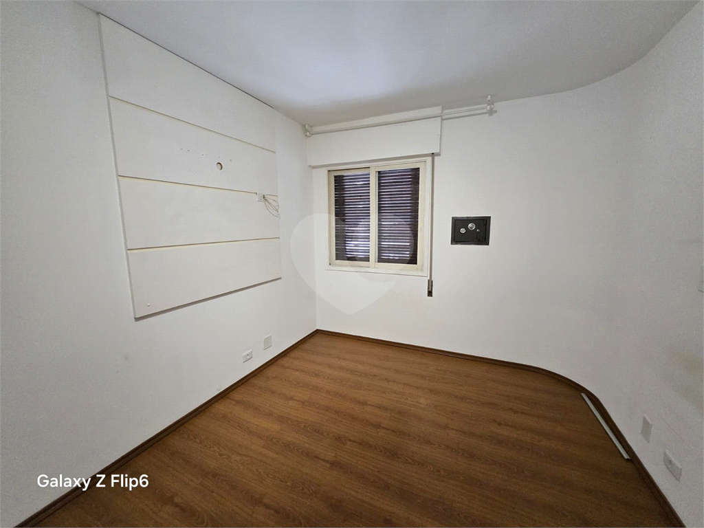 APARTAMENTO em SANTANA