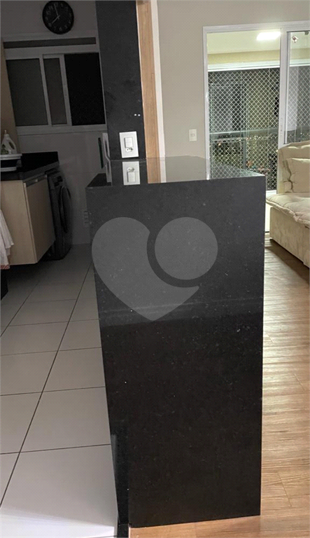 Apartamento com 2 dormitórios no Cidade Maia. 