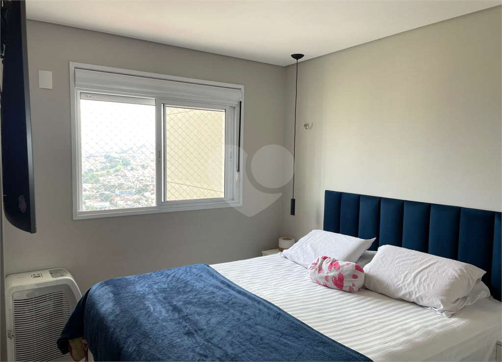 Apartamento com 2 dormitórios no Cidade Maia. 
