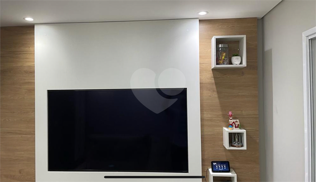 Apartamento com 2 dormitórios no Cidade Maia. 