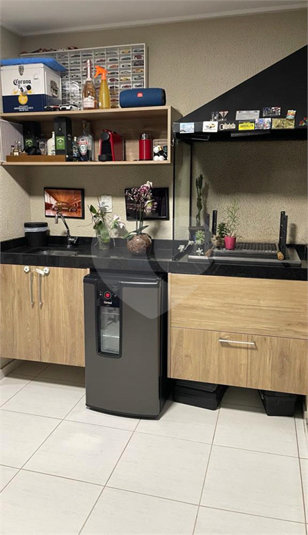 Apartamento com 2 dormitórios no Cidade Maia. 