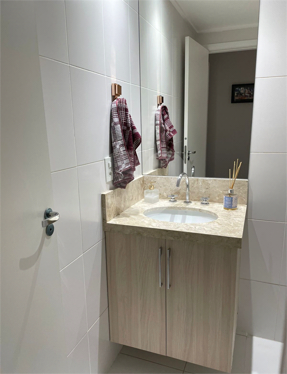 Apartamento com 2 dormitórios no Cidade Maia. 