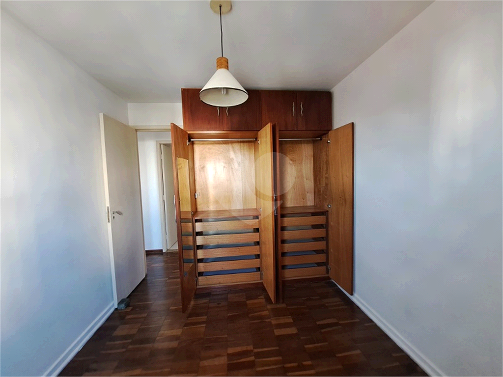 APARTAMENTO em SANTANA