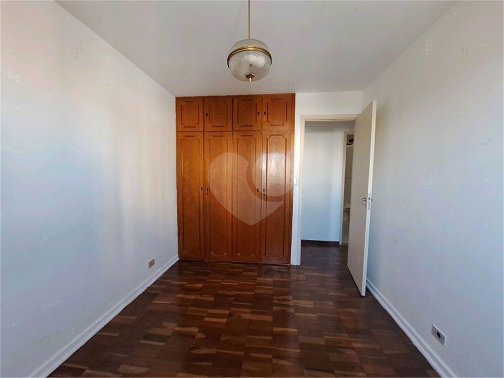 APARTAMENTO em SANTANA