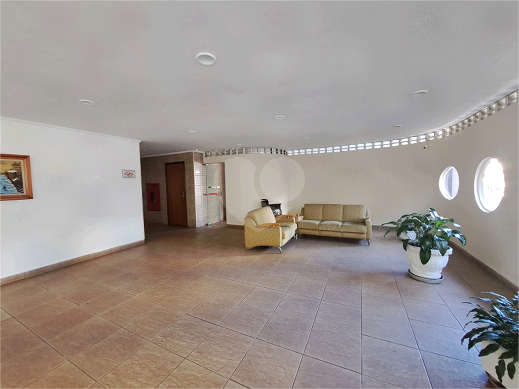APARTAMENTO em SANTANA