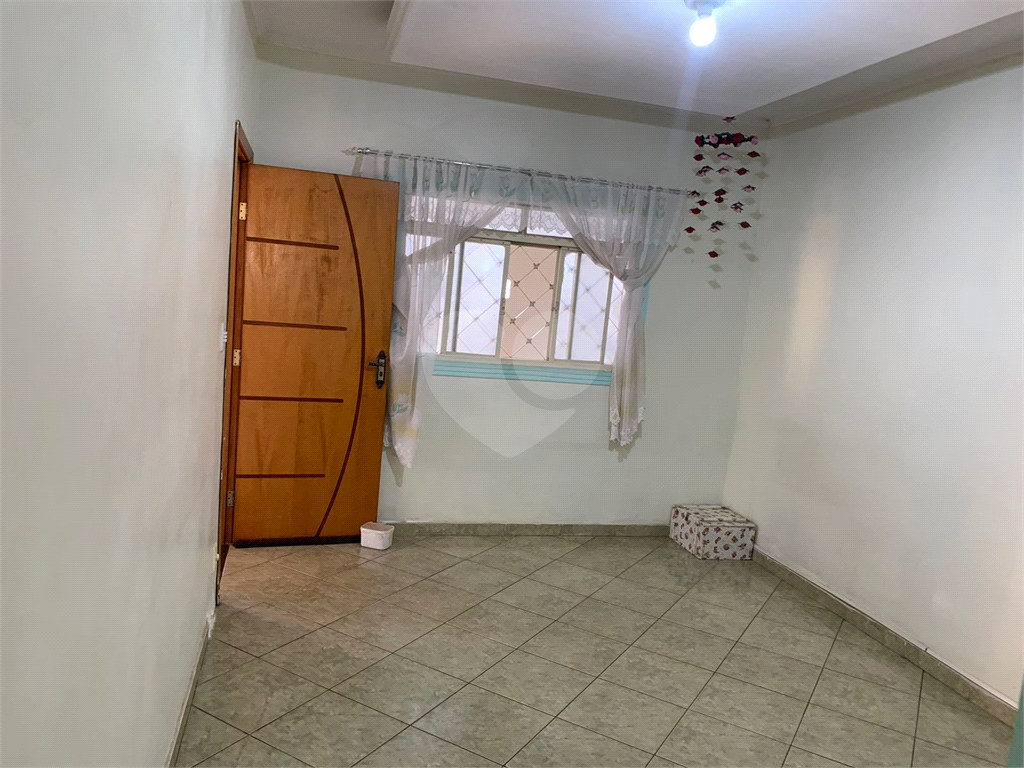 Casa à venda com 1 quarto, 217m² - Foto 6