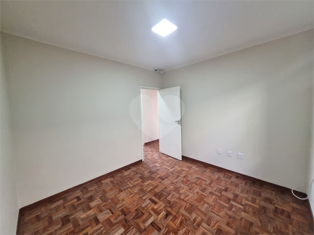 Casa à venda com 4 quartos, 133m² - Foto 14