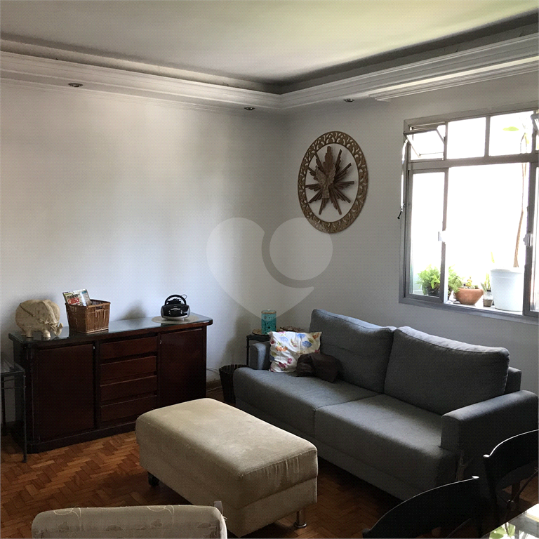 APARTAMENTO em SANTANA