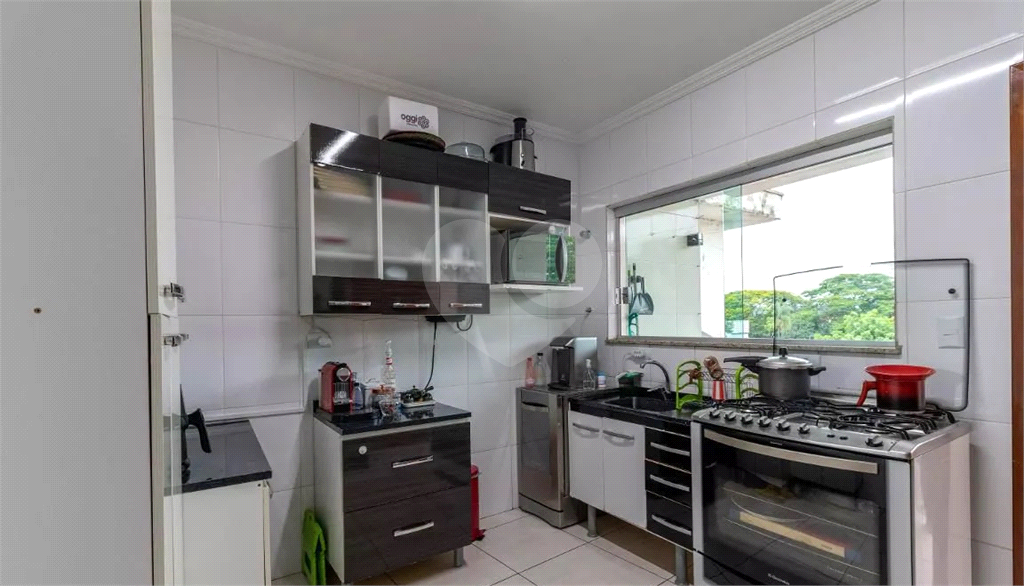 Sobrado à venda com 125m², 2 quartos e 2 vagas